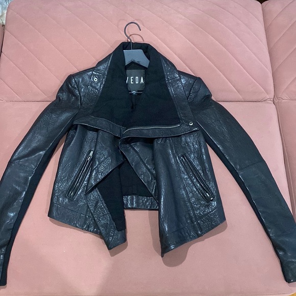New Veda Classic Max Black Leather Jacket - Picture 7 of 12